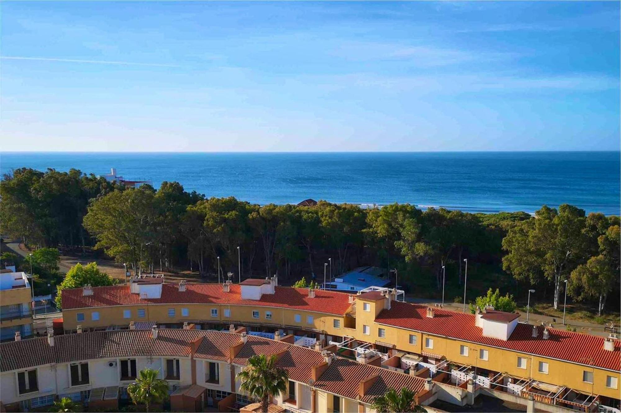 Apartment 2 Bedrooms Apartement At 300 M Away From The Beach With Wifi *